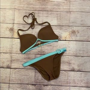 Victoria’s Secret bikini